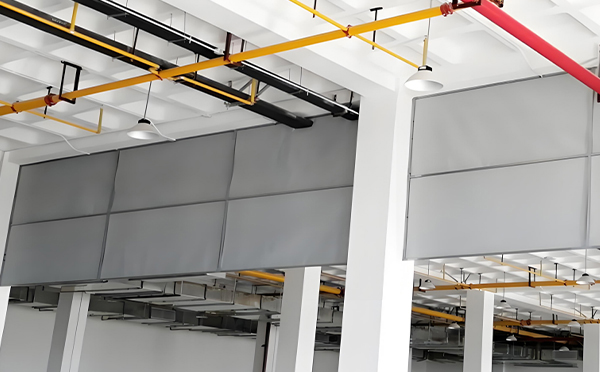 商场防烟分区常闭节点：紫阳挡烟垂壁高度与控制器接线图解