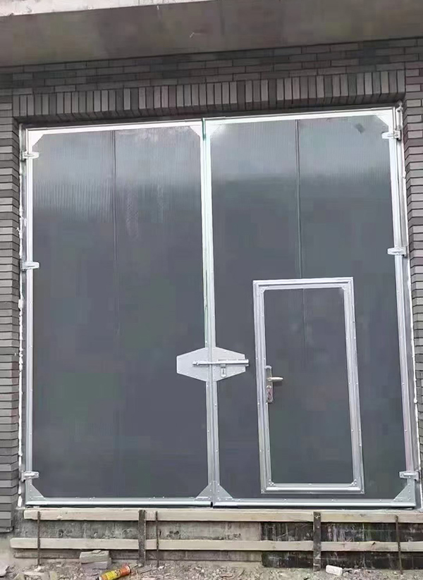 紫阳工业平开门在大型设备制造车间的应用实例